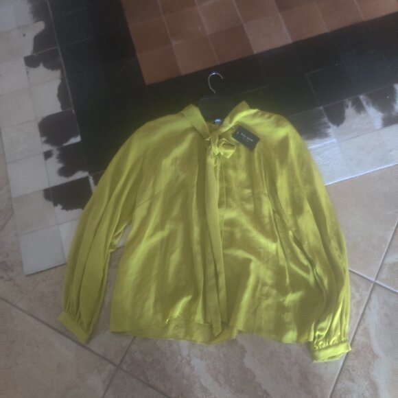 kate spade Tops - Kate Spade bow Top size XXL New